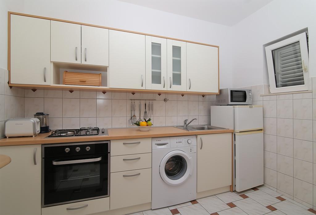 Apartments Bugenvila ツァヴタット エクステリア 写真
