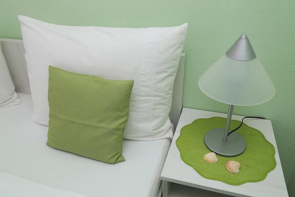 Apartments Bugenvila ツァヴタット エクステリア 写真