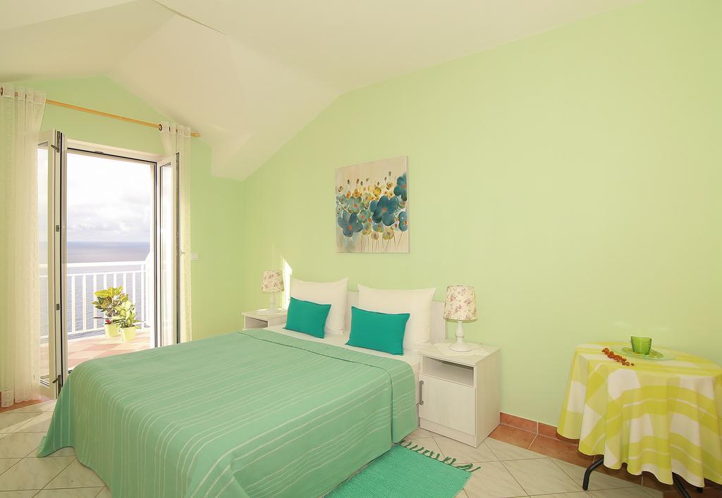 Apartments Bugenvila ツァヴタット エクステリア 写真