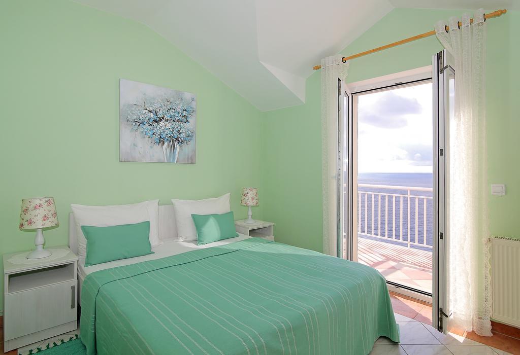 Apartments Bugenvila ツァヴタット エクステリア 写真